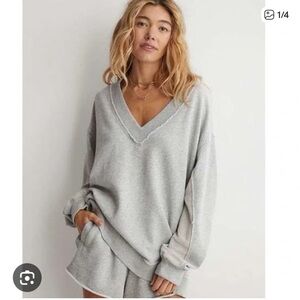 Aerie vacay everyday v neck sweatshirt gray distressed size medium oversized